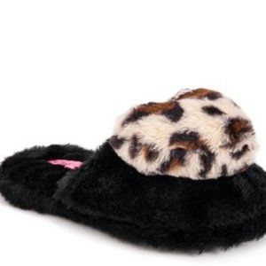 BETSEY JOHNSON ANIMAL PRINT HEART SLIPPERS NWT